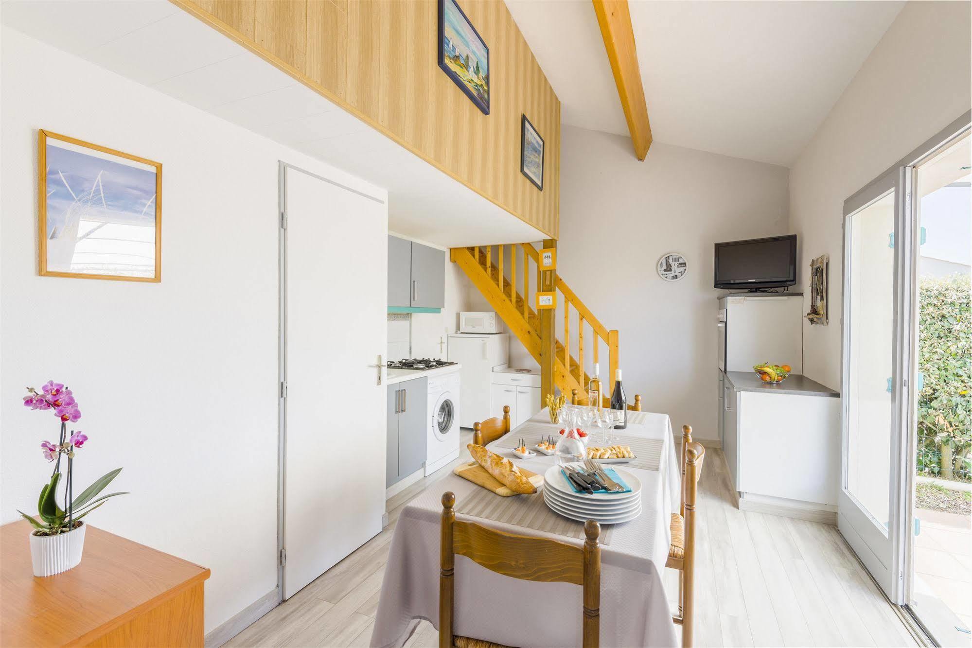 Lagrange Vacances Residences Domaine Du Grand Large Et Les Oceanides ブルティニョール・シュル・メール エクステリア 写真